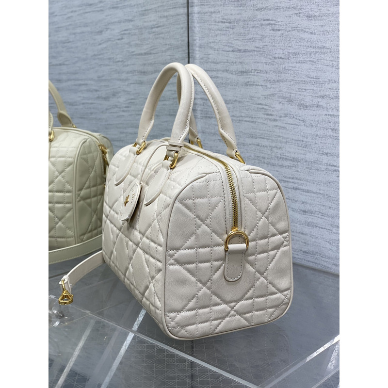 D*or groove 25 bag dusty ivory macrocannage calfskin