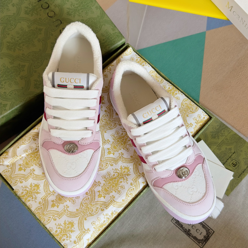 G*u*i low top sneaker white and pink