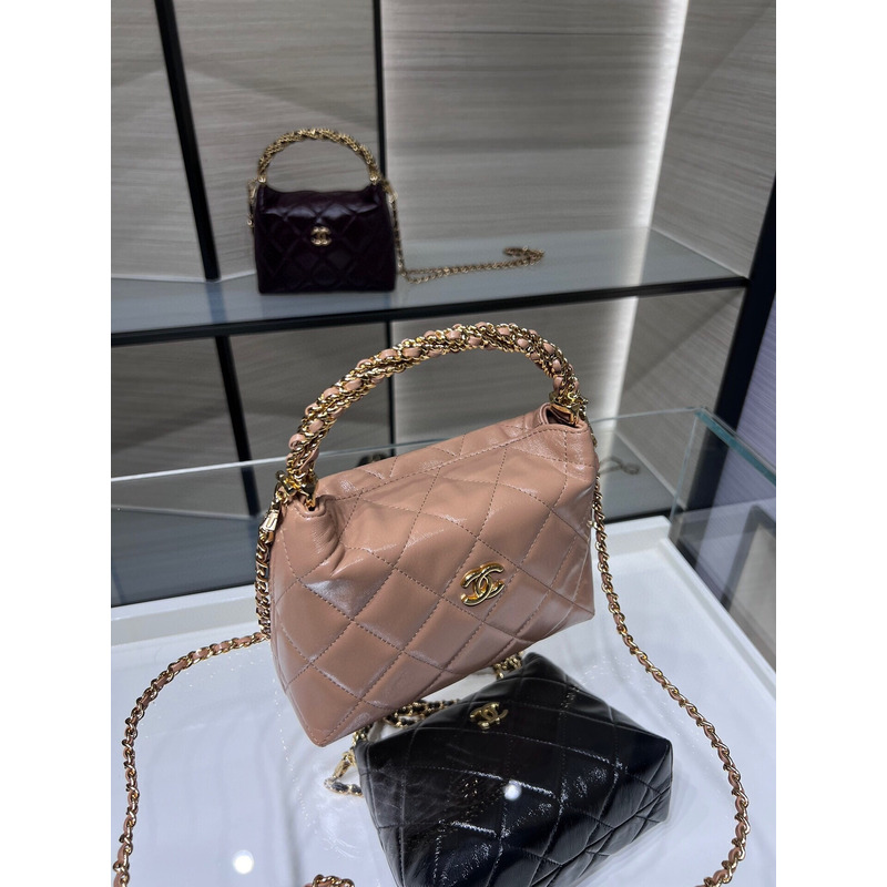 Ch*el clutch with chain shiny lambskin & gold-tone metal pink