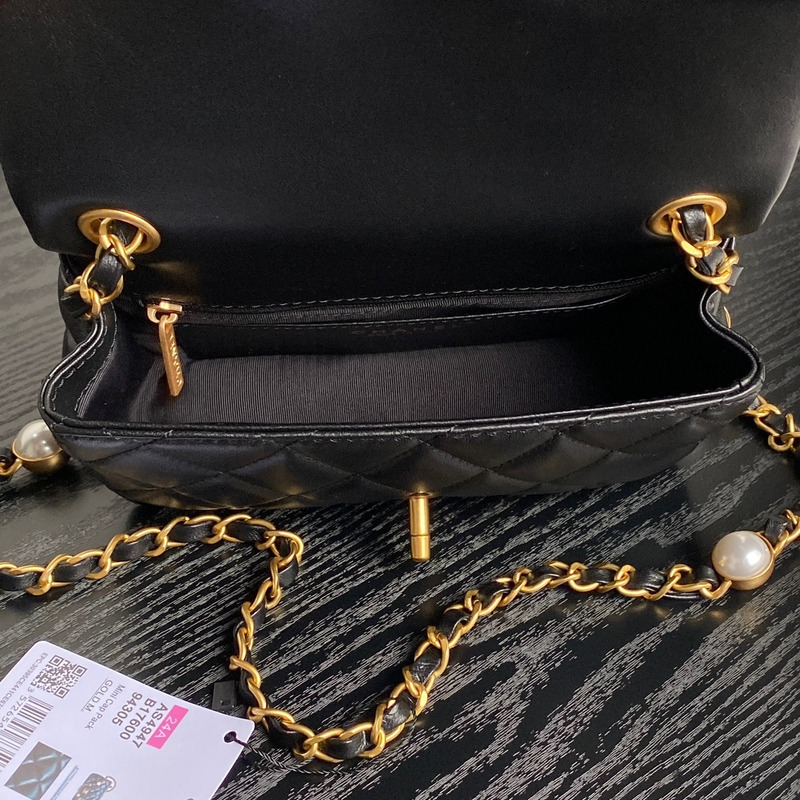 Ch*el mini flap bag shiny lambskin imitation pearls & gold-tone metal black