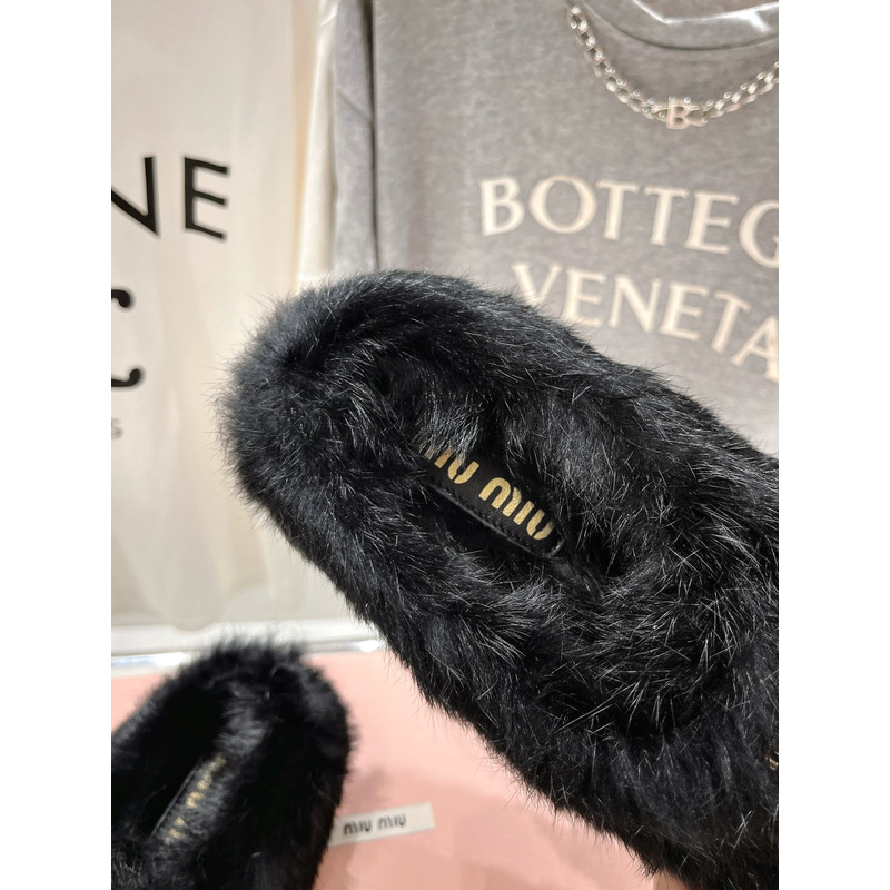 Miu Miu Logo Winter Fluffy Fur Slippers Black