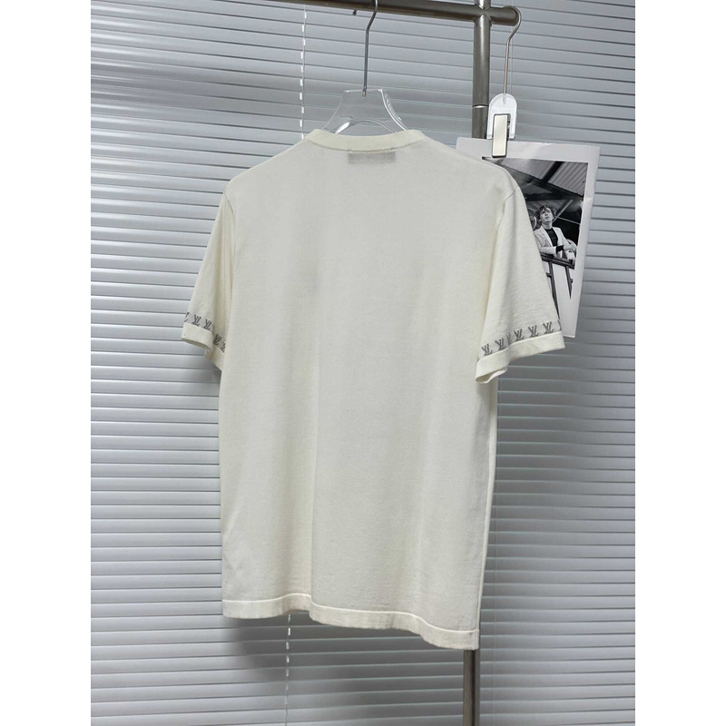 l**is V*t*n short-sleeved cotton crewneck milky white