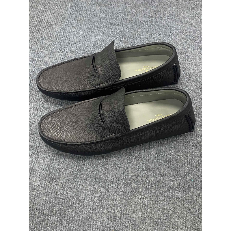 l**is V*t*n flat loafer leather black