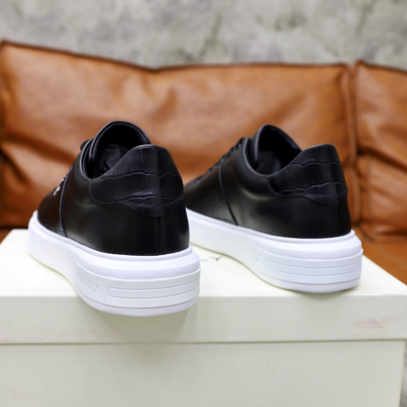 Bally Leather Low-top Trainers In Black