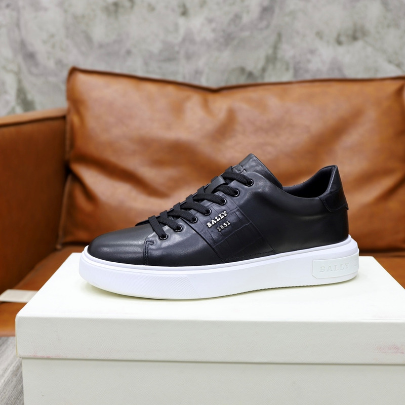 Bally Leather Low-top Trainers In Black