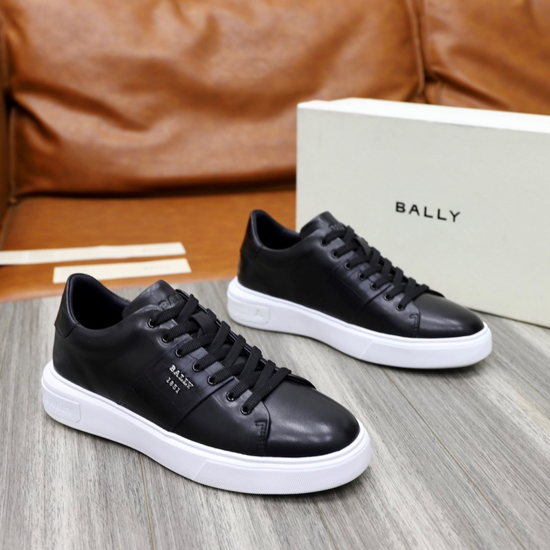 Bally Leather Low-top Trainers In Black