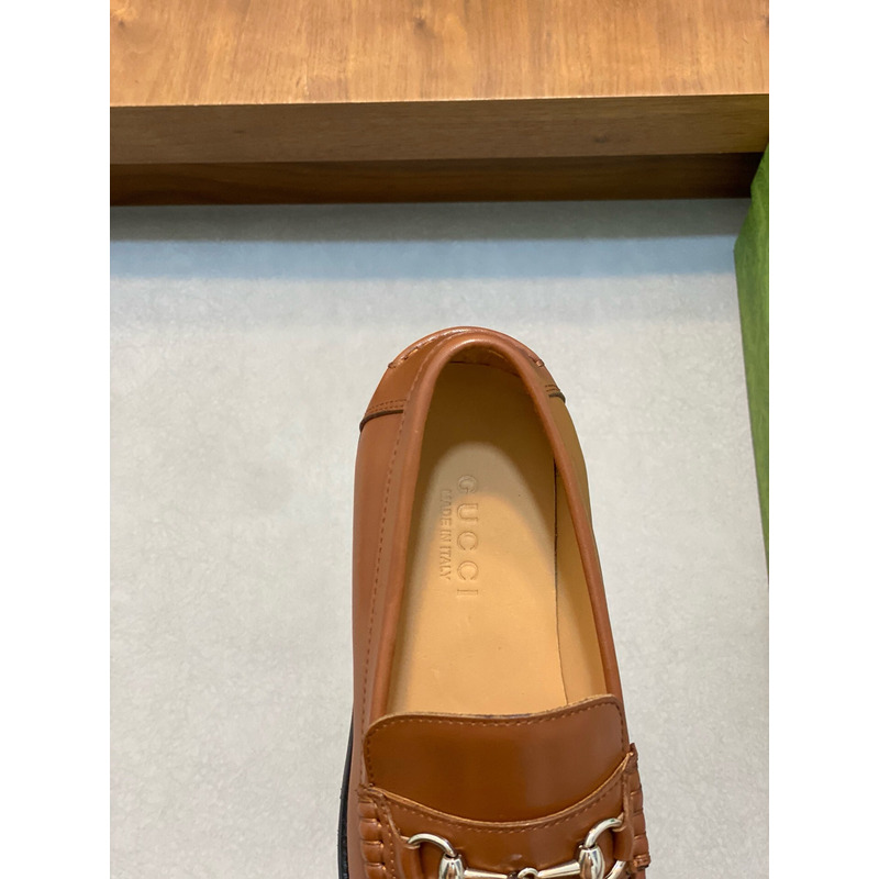 G*u*i logo loafer with horsebit brown