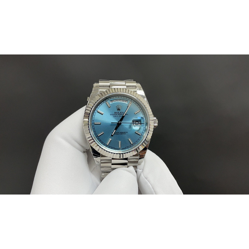 Rolex Day-Date 40  Oyster, 40 mm, Platinum Ice Blue