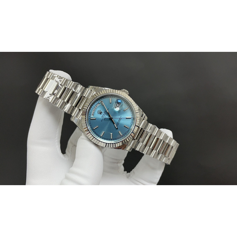 Rolex Day-Date 40  Oyster, 40 mm, Platinum Ice Blue