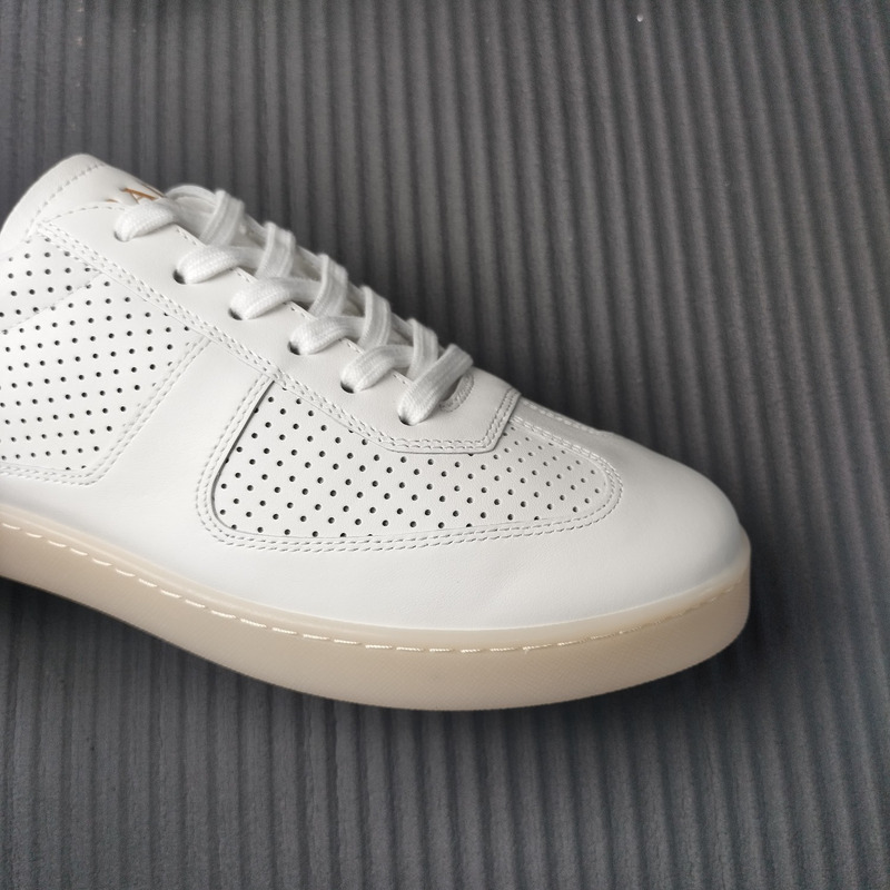 Pra*a leather sneaker white