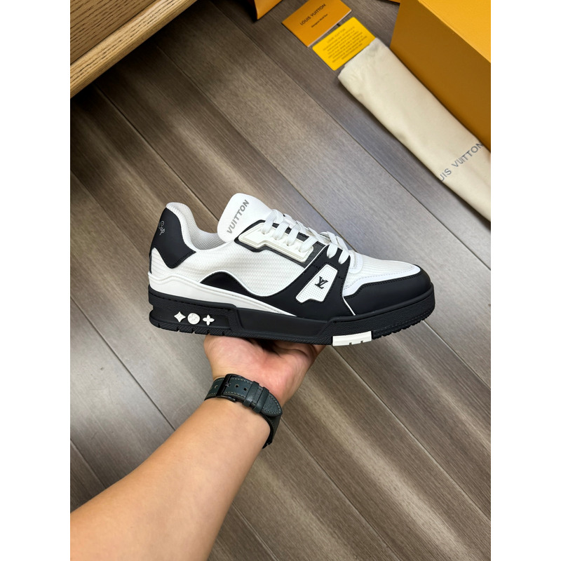 l**is V*t*n trainer calfskin white and black