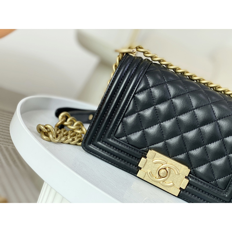 Ch*el boy flap bag quilted caviar gold hardware shoulder bag black