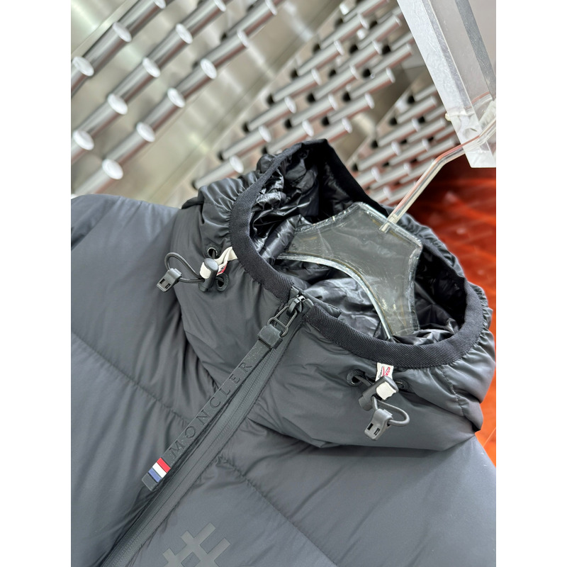 Moncler Logo Printed Down Jacket in Grey