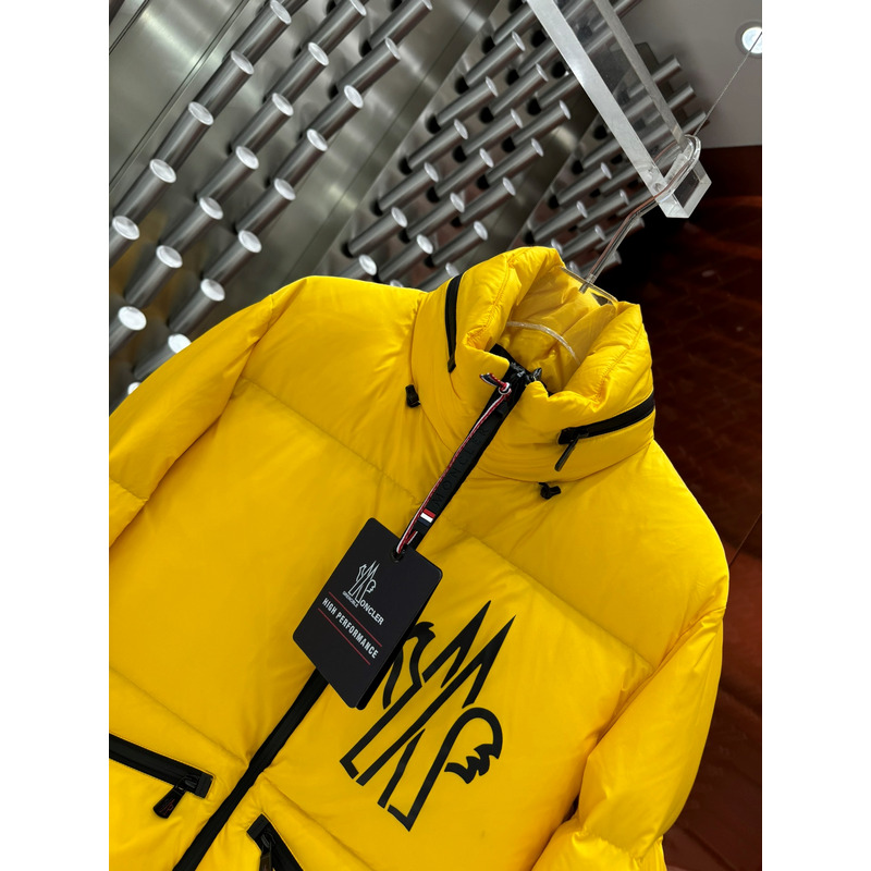 Moncler Suisses Down Jacket in Yellow