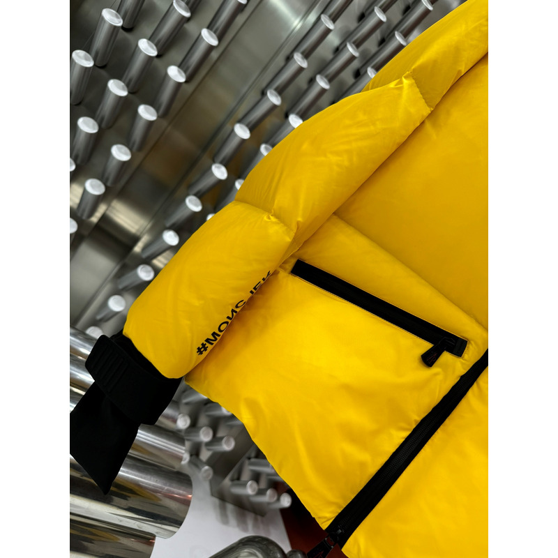 Moncler Suisses Down Jacket in Yellow