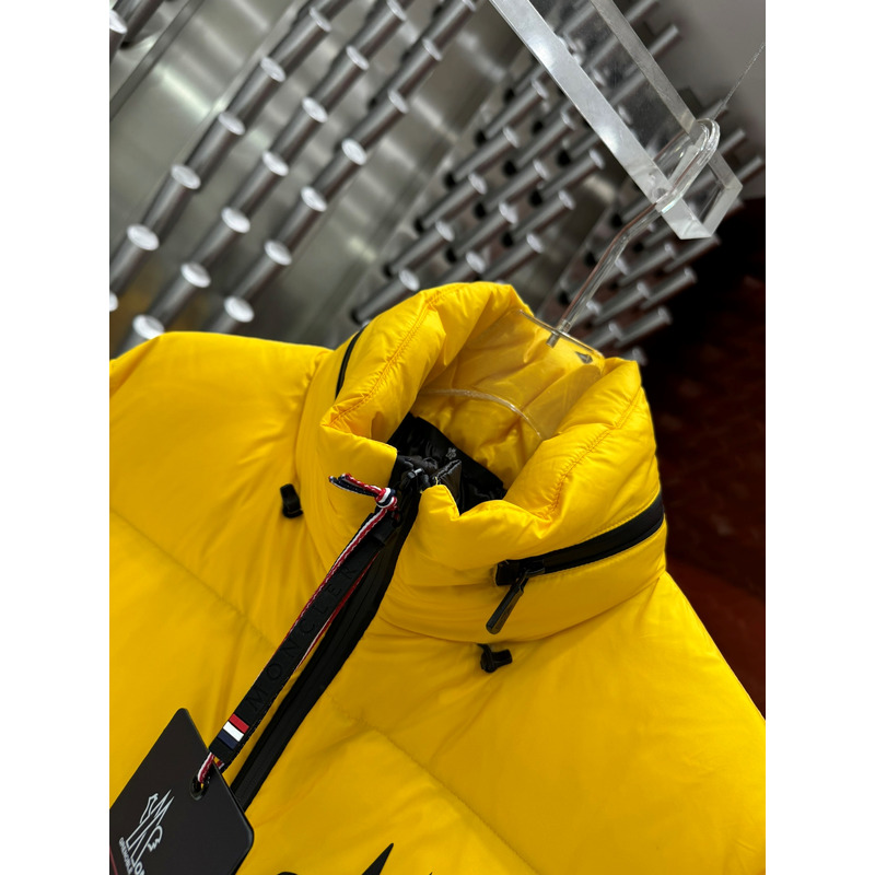 Moncler Suisses Down Jacket in Yellow