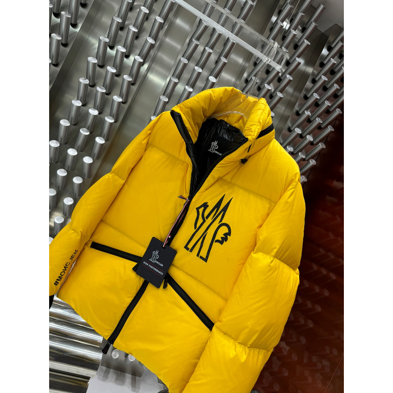 Moncler Suisses Down Jacket in Yellow