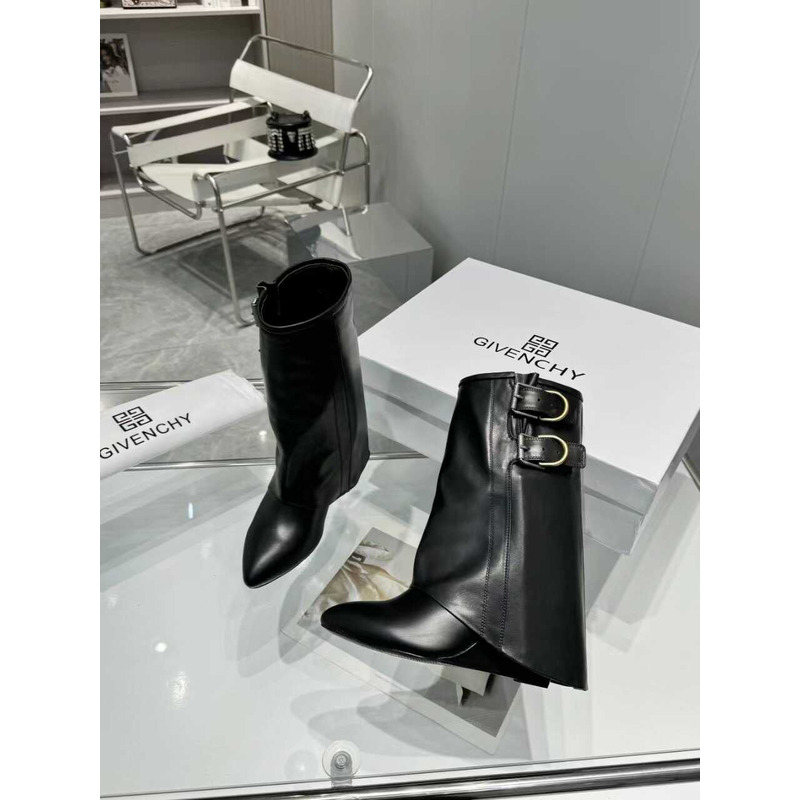 Givenchy Shark Lock Buckles Ankle Boots In Leather Black