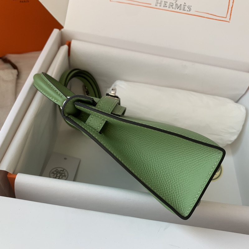 H**mes mini kelly pochette green bag