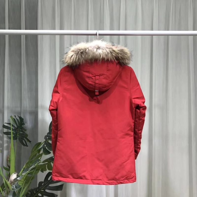 Can*a Go*e womens montebello parka classic fit fur coat jacket red