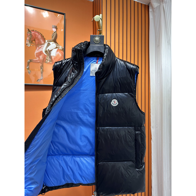 Moncler Almaz Padded Gilet Black