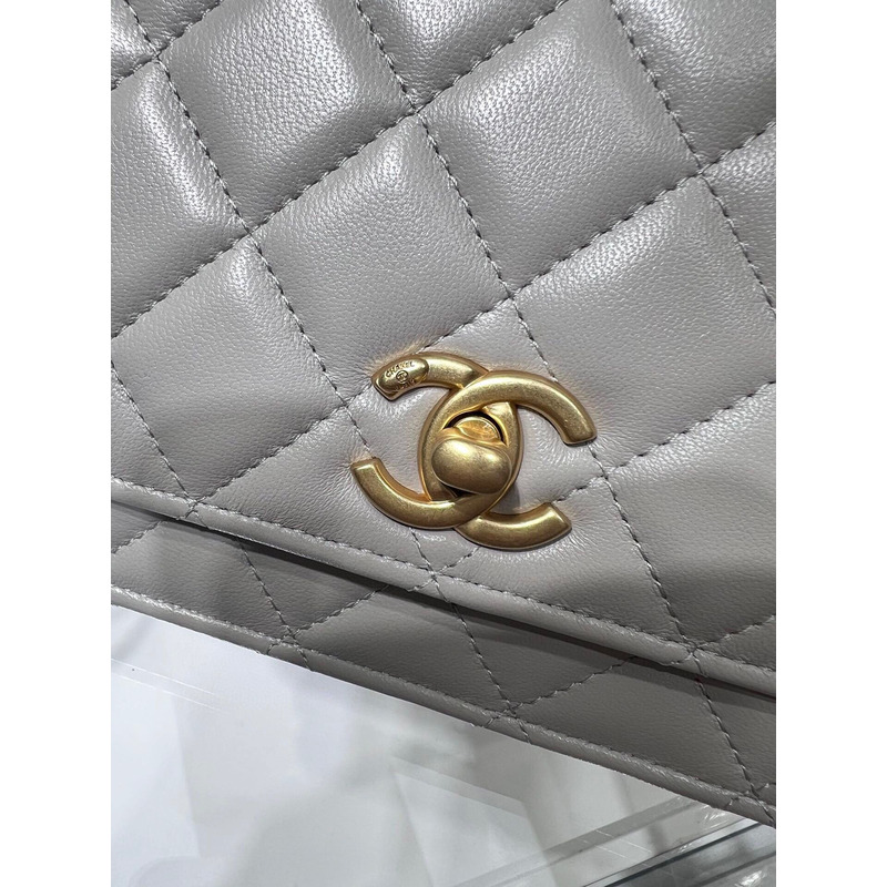 Ch*el lambskin, imitation pearls & gold metal in white