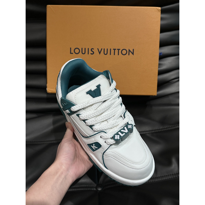 l**is V*t*n lv trainer maxi green and white