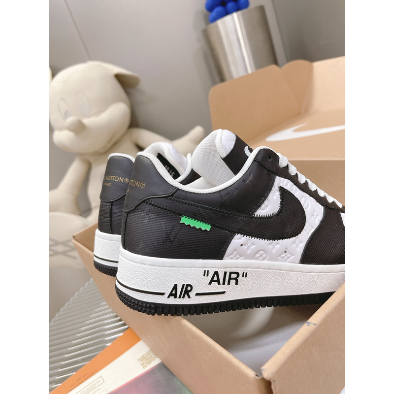 LV Air Trainer Sneaker in Mult Color