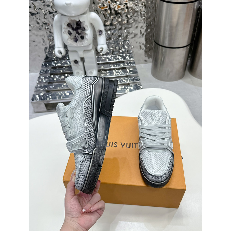 LV 1ACV5R Trainer Sneaker in Mult Color