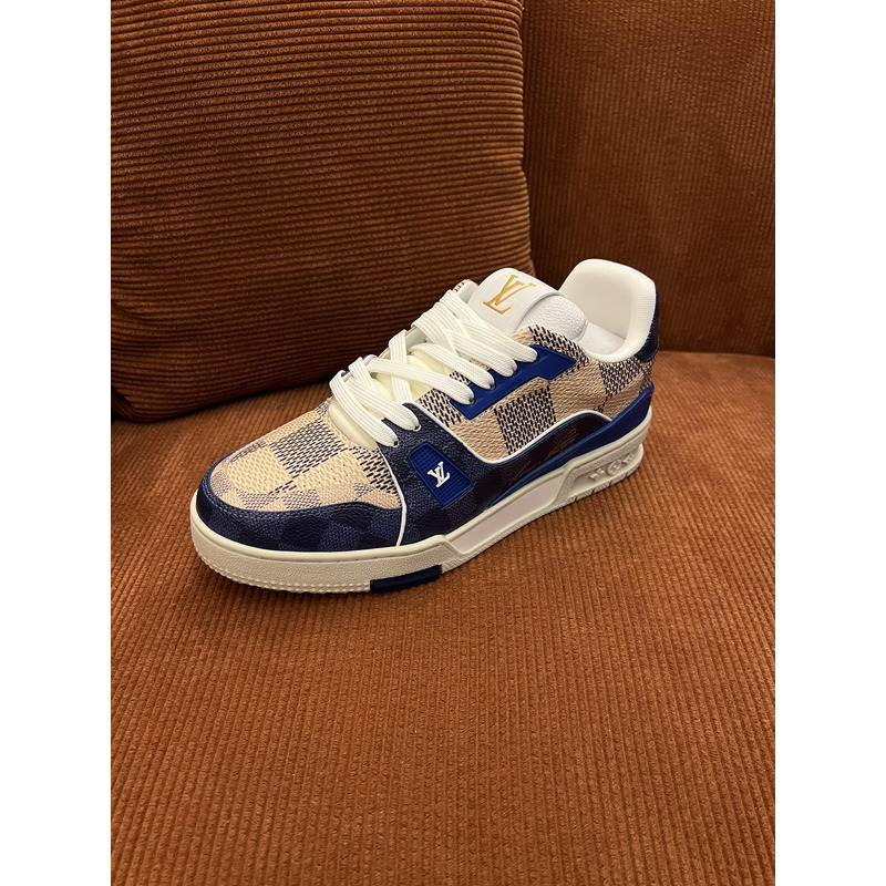 LV 1ACV5R Trainer Sneaker in Mult Color