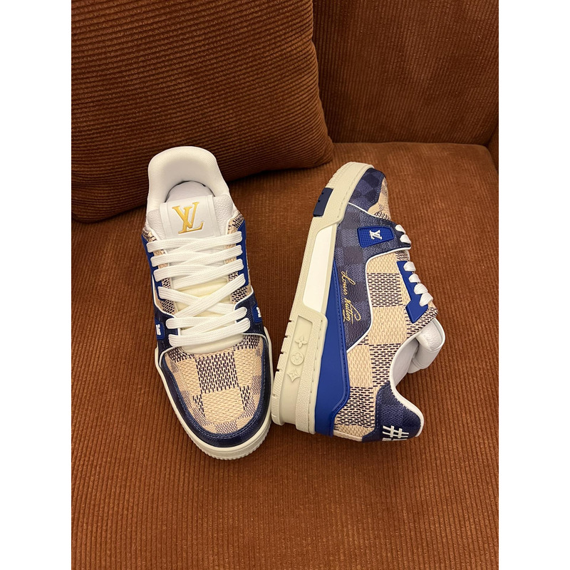 LV 1ACV5R Trainer Sneaker in Mult Color