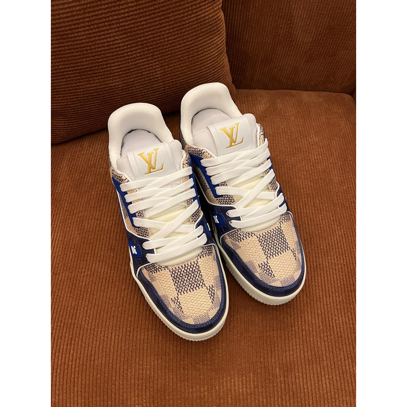 LV 1ACV5R Trainer Sneaker in Mult Color