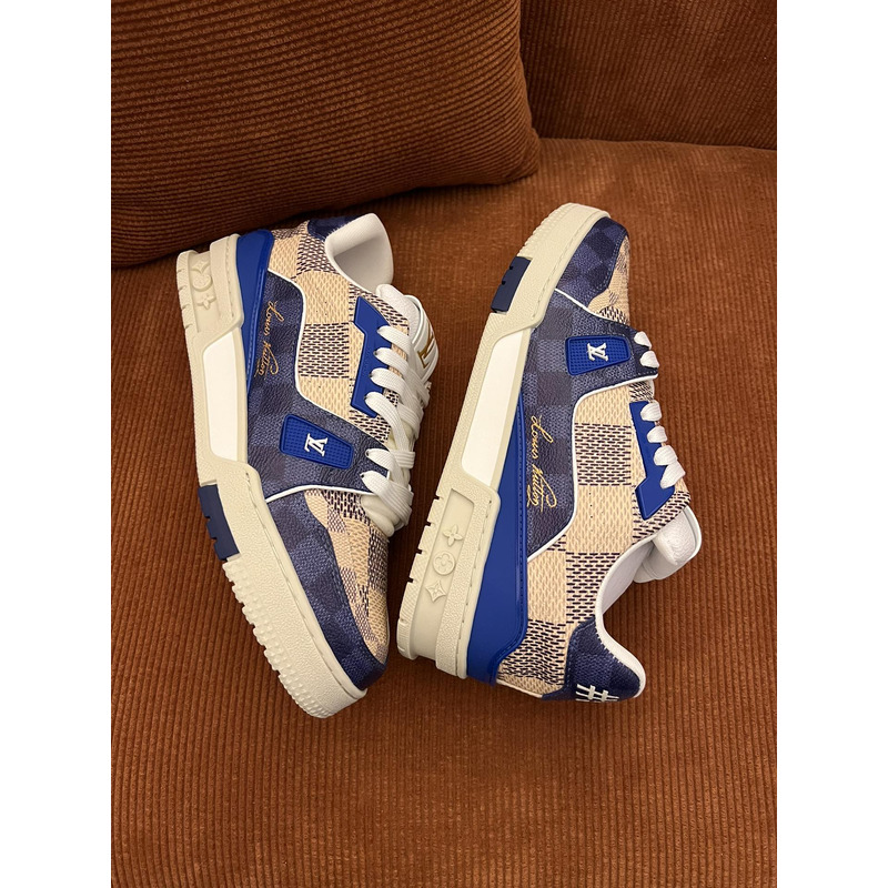 LV 1ACV5R Trainer Sneaker in Mult Color