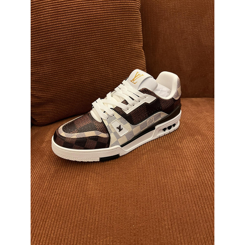 LV 1ACV5R Trainer Sneaker in Mult Color