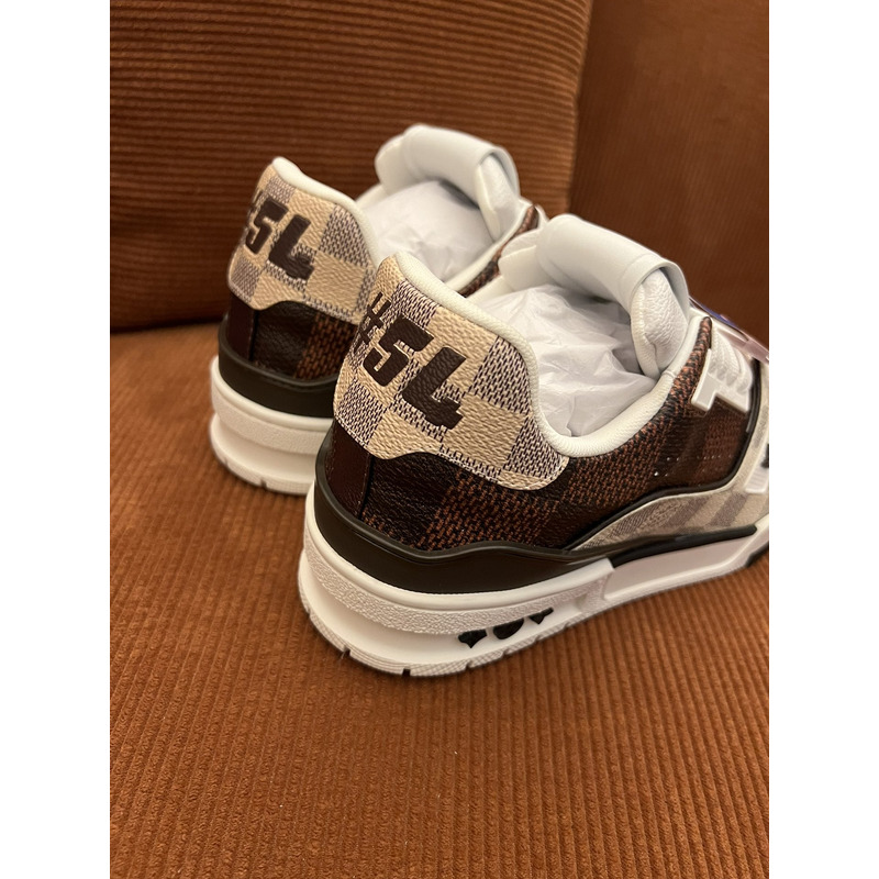 LV 1ACV5R Trainer Sneaker in Mult Color