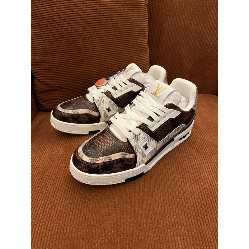 LV 1ACV5R Trainer Sneaker in Mult Color