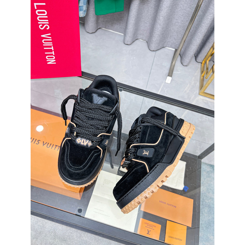 LV 1ACV5R Trainer Sneaker in Mult Color