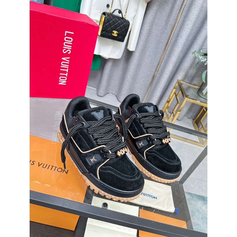 LV 1ACV5R Trainer Sneaker in Mult Color