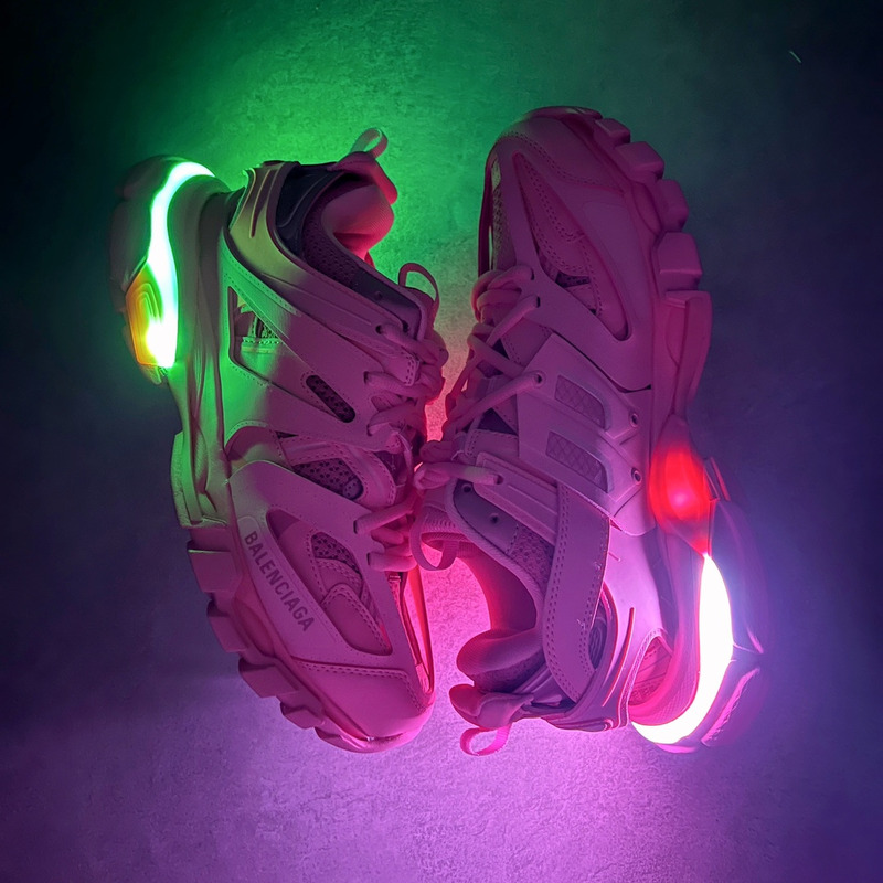 Ba*len*cia*ga led track sneakers in pink