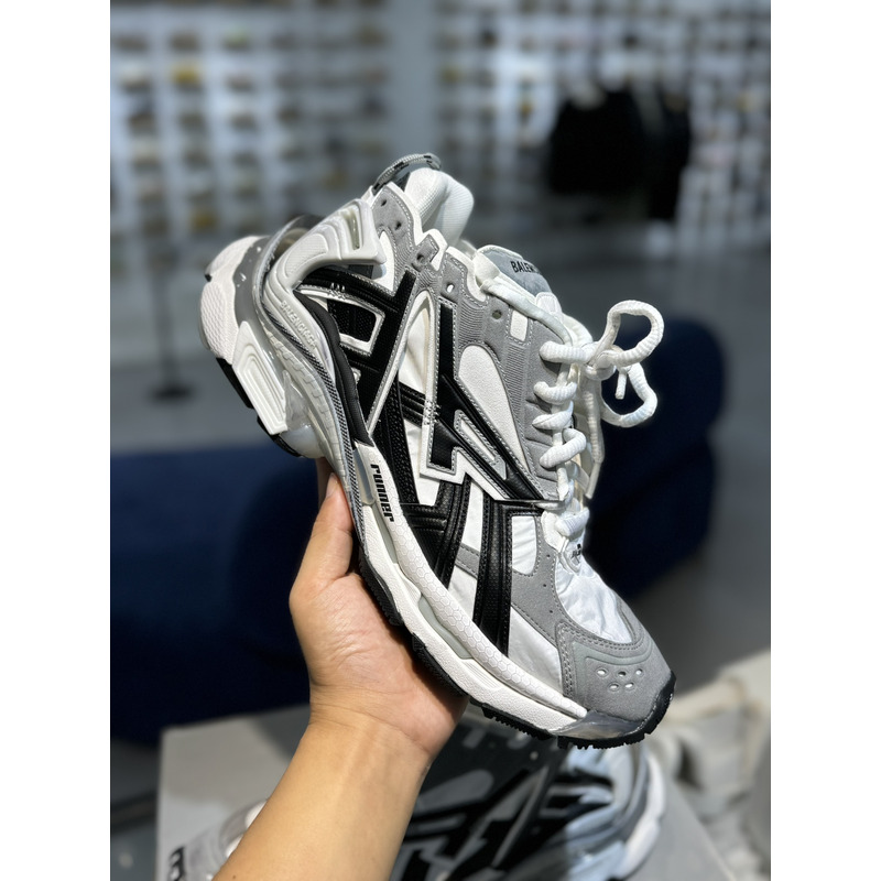 Ba*len*cia*ga runner sneaker in white,black and grey