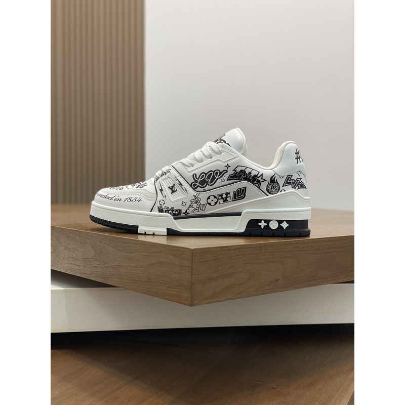 l**is V*t*n trainer sneaker white&black