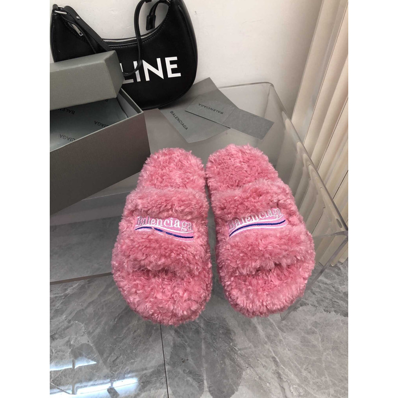 Ba*len*cia*ga fur sandals pink