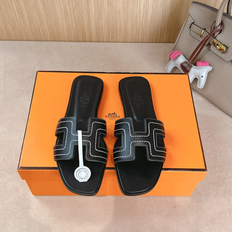 Hermès Oran Calfskin Sandal Black