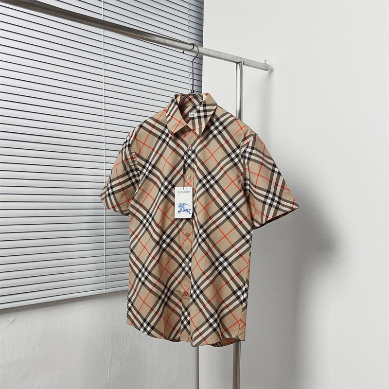 Burberry Regular Fit Check Cotton Shirt in Sand