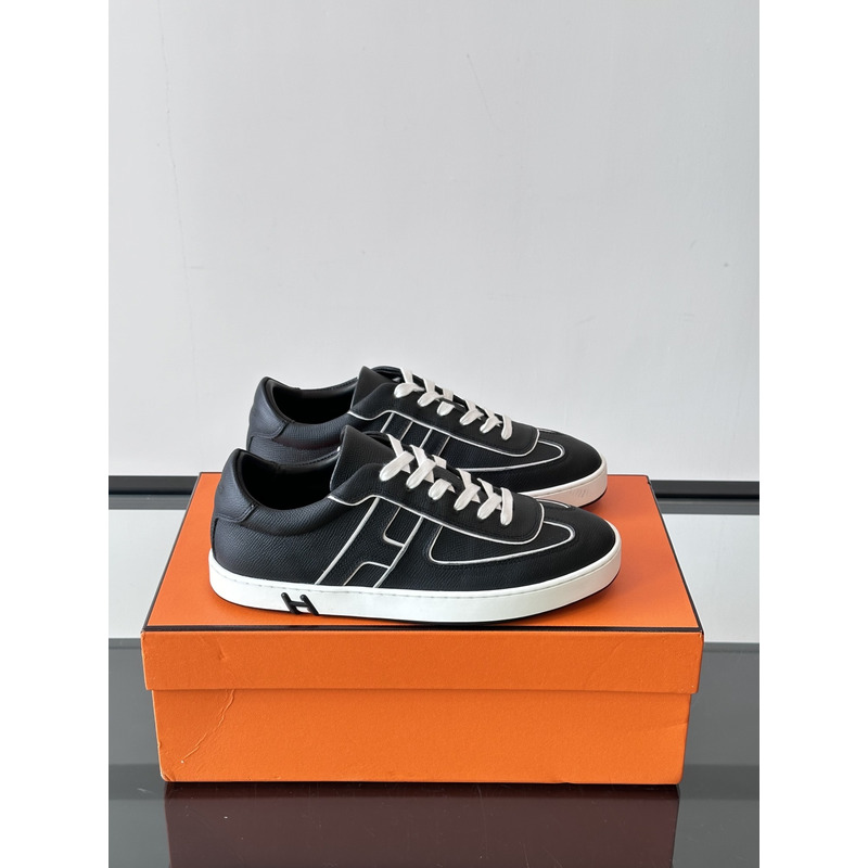 Hermes Boomerang Sneaker In Black