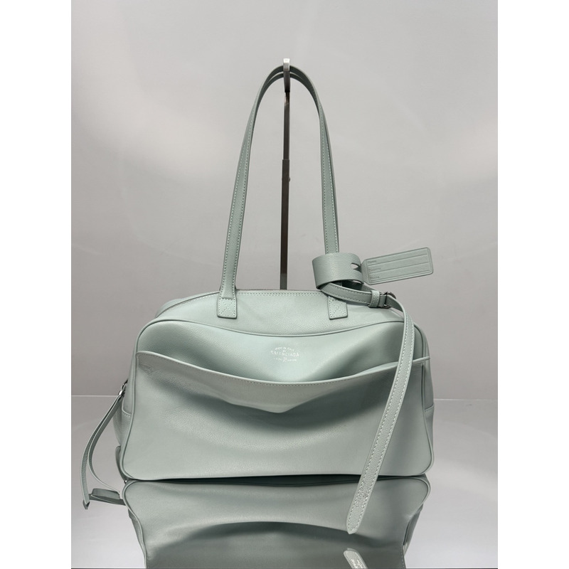 Balenciaga Carrie Bowling Bag Medium In Green Calfskin