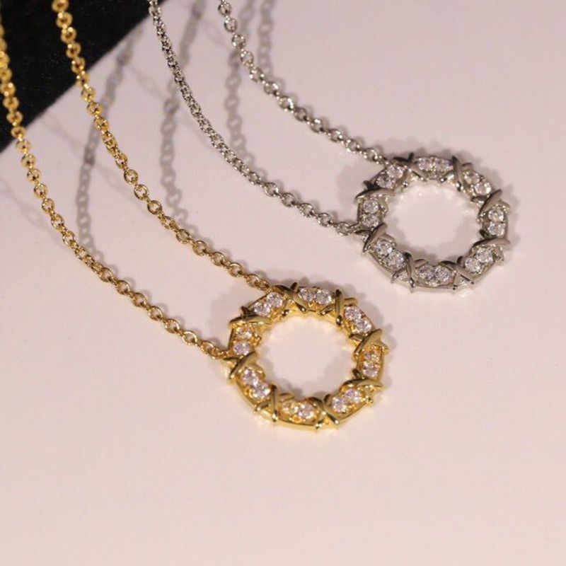 T*f*ny&co circle pendant