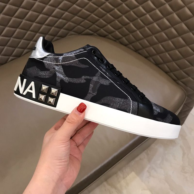 Dolce & Gabbana Men''s Black Sneakers