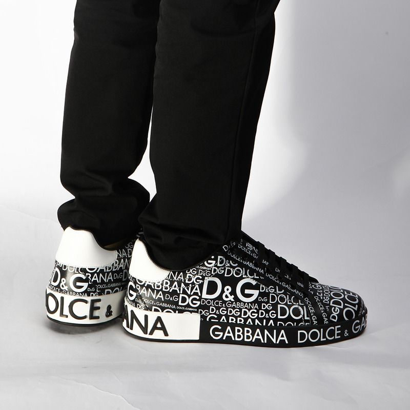 Dolce & Gabbana Logo Print Sneaker(Black)