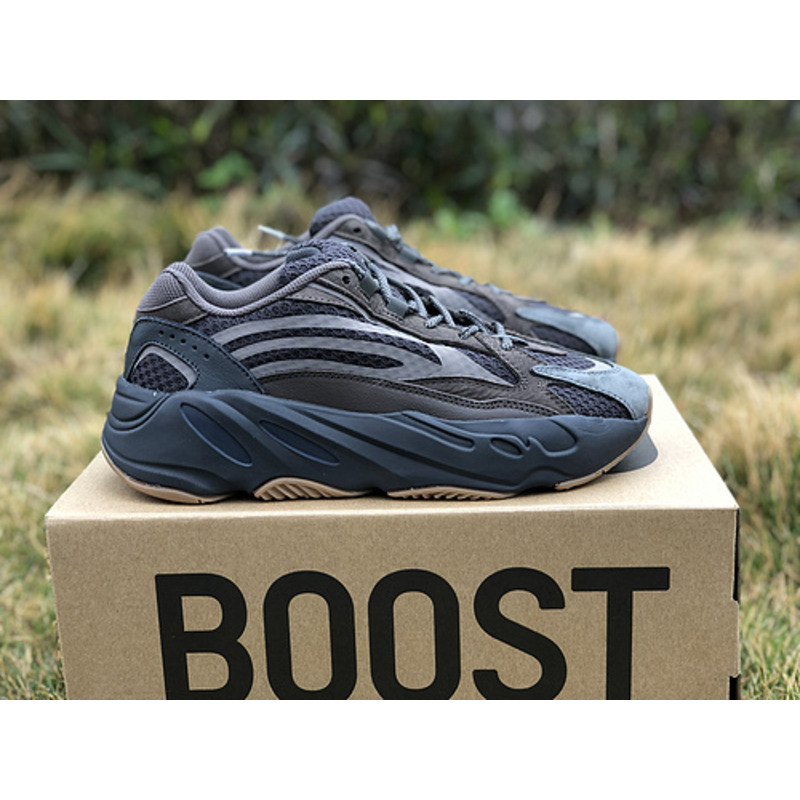 Ad*s yeezy 700 black dark brown eg6860 sneakers men women